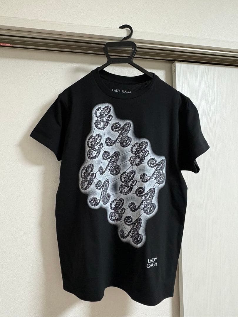即配！】新品・未着用LADY GAGA MAYHEM Tシャツ Sサイズ - メルカリ