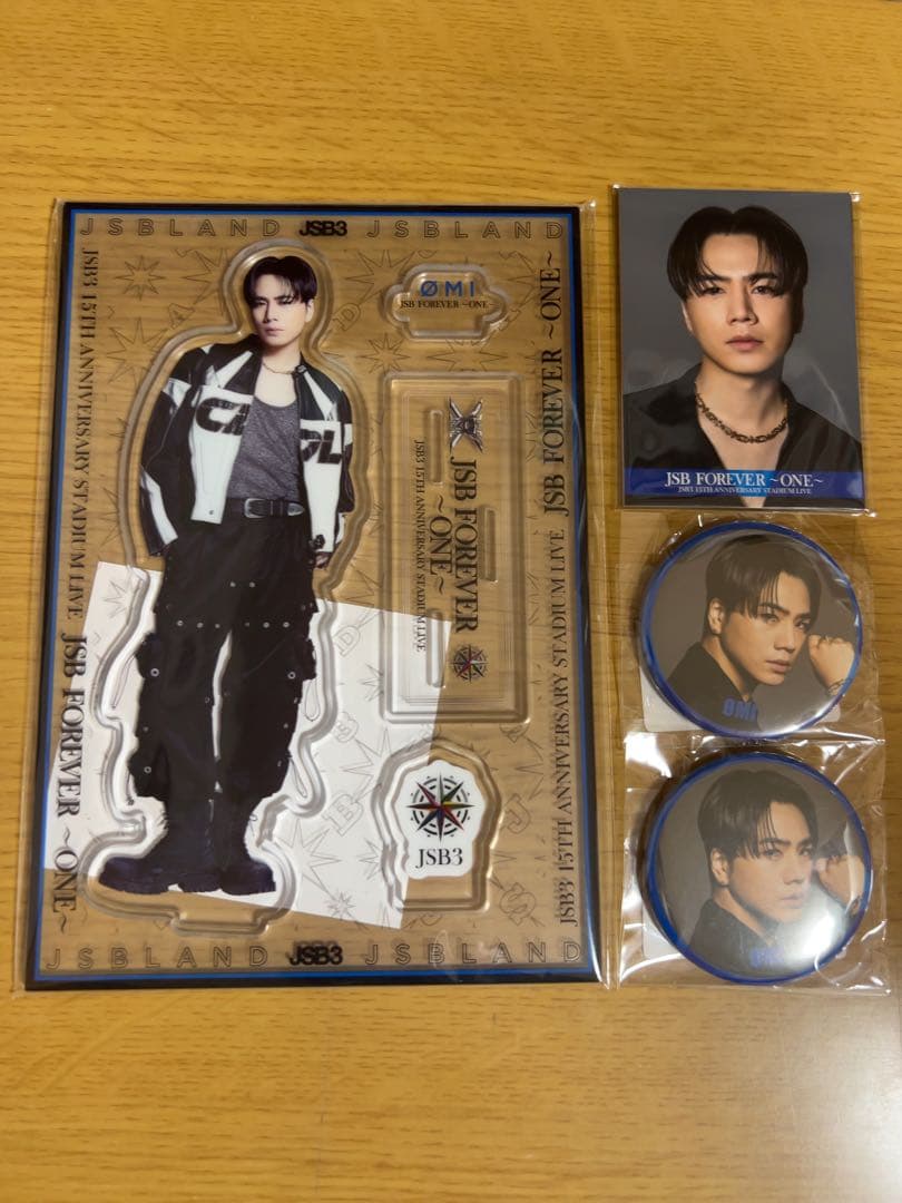 登坂広臣 アクスタ•フォトカ•缶バッジ - メルカリ