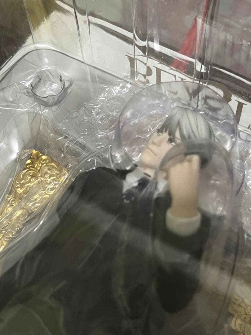 新品　POPMART ファンタスティックビースト　グリンデルバルド フィギュア