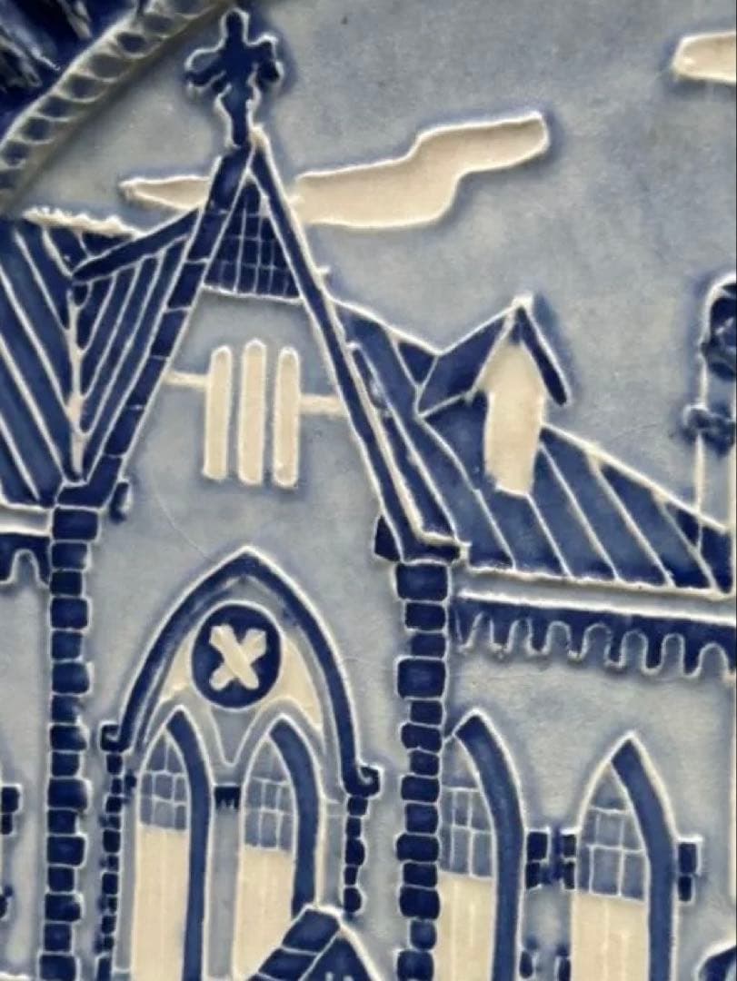 京泉窯、春仙作、慶應三田図書館のレリーフ30cm飾り皿