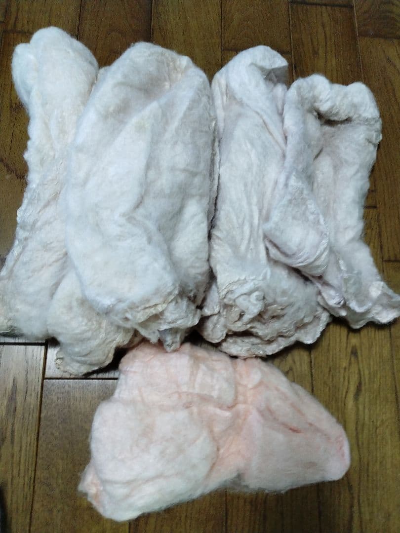 絹藍染めと草木染めの袋真綿1460g
