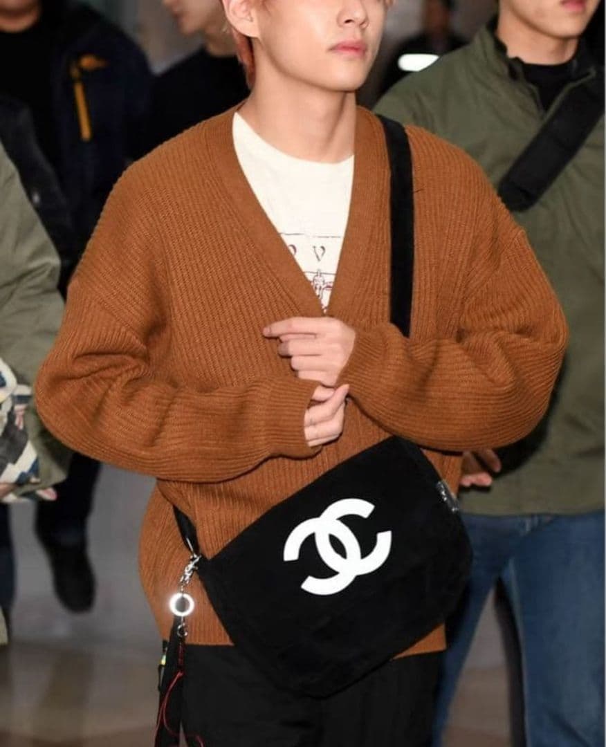 ymm17　ショルダーバッグ ホワイト ノベルティ