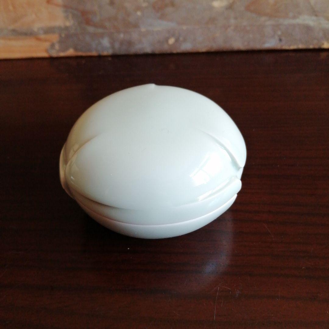 待田和宏 青白磁香合 8cm