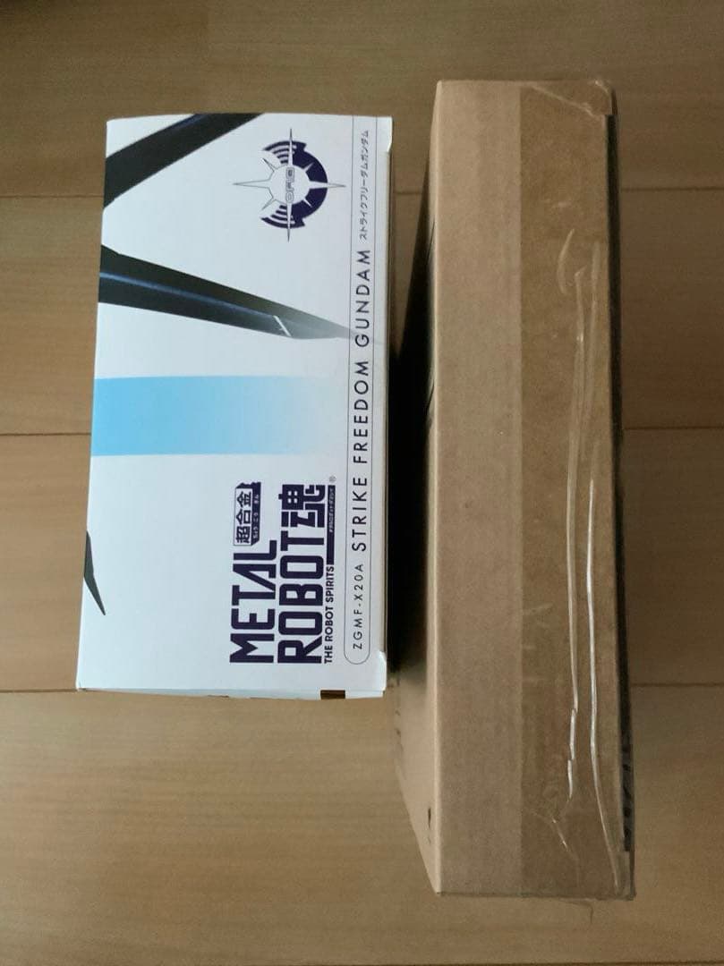 未開封　L ROBOT魂 ストライクフリーダムガンダム & 光の翼＆ハイ