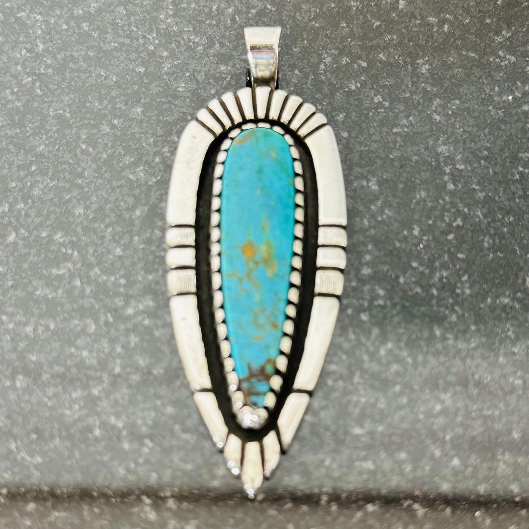 NAVAJO ナバホ 作者 ウェスウィリー ターコイズ1石 ペンダントトップ