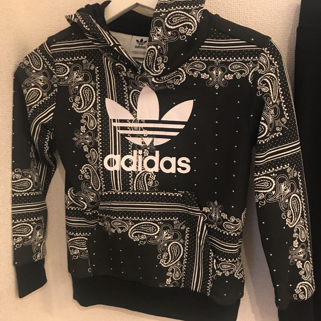 新品US購入！アディダスオリジナルスセットアップ130cm/ペイズリー日本未発売