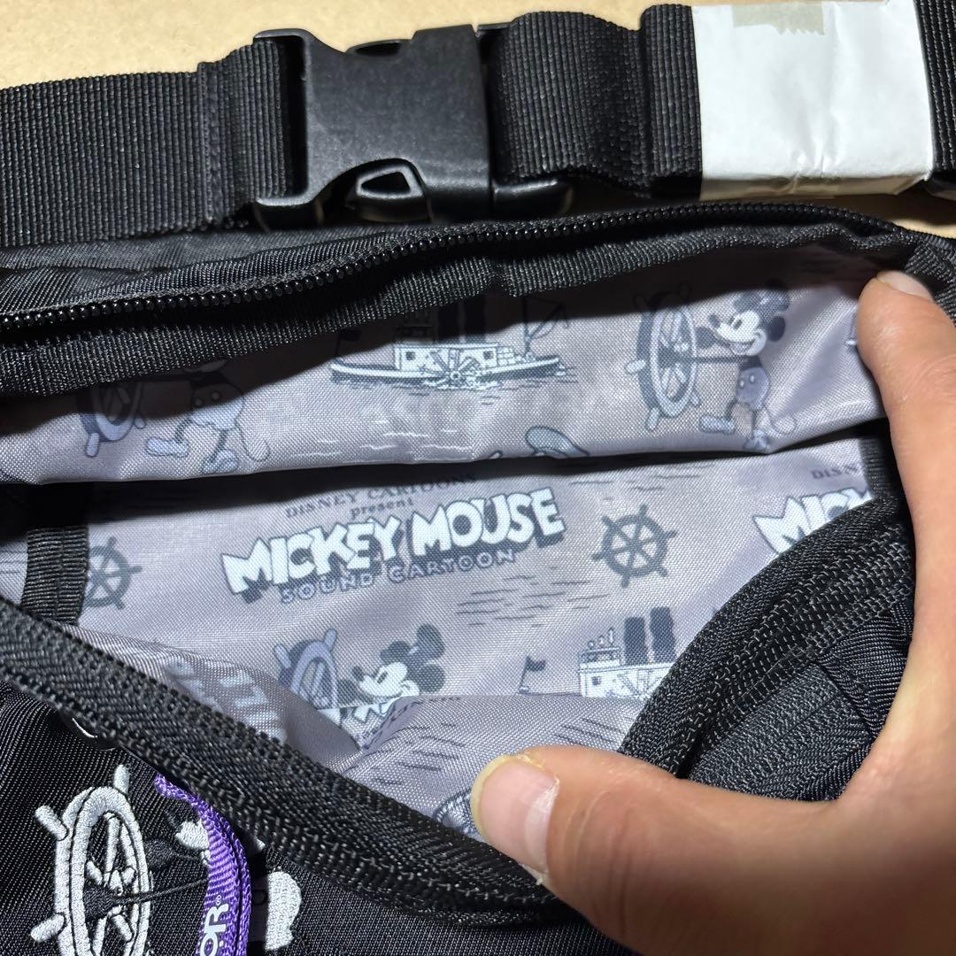 アウトドア　ミッキーコラボ　ショルダーバッグ