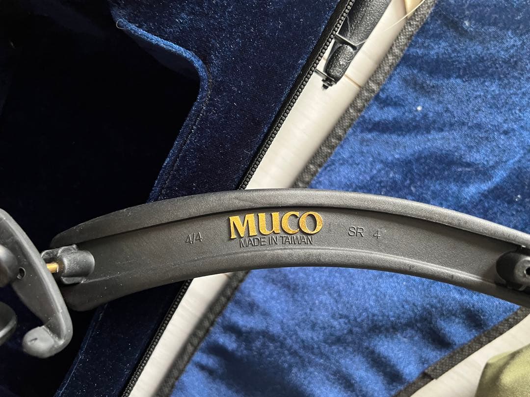 MUCO バイオリン 4/4 要補修ベース　ケース付き