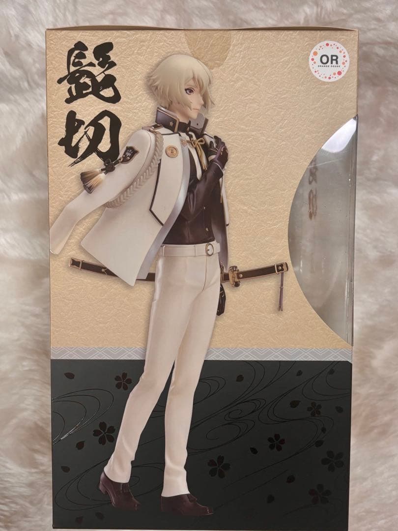 いち出品　髭切・膝丸スケールフィギュア(未開封、刀チャーム付き)