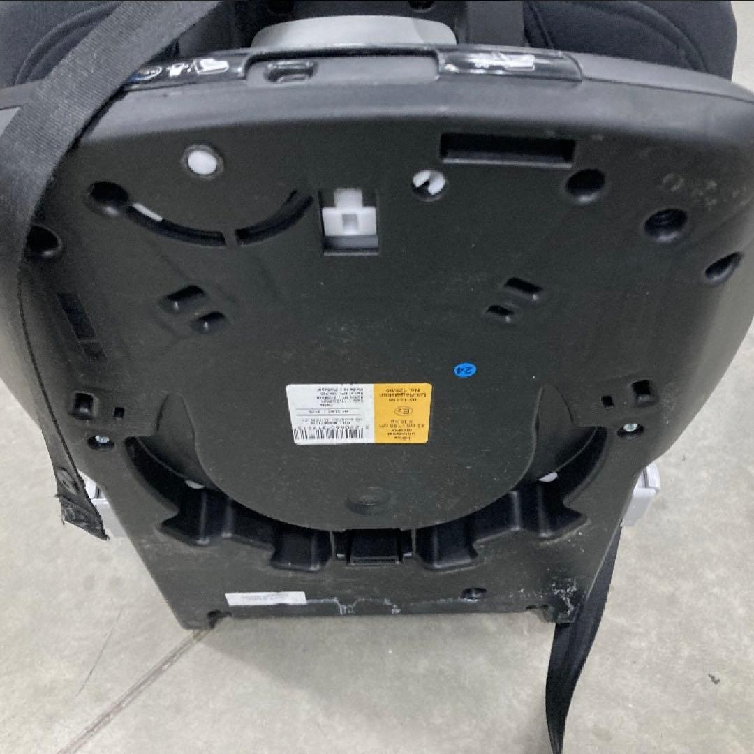 美品　MAXI-COSI チャイルドシート アクシスフィックス プラス