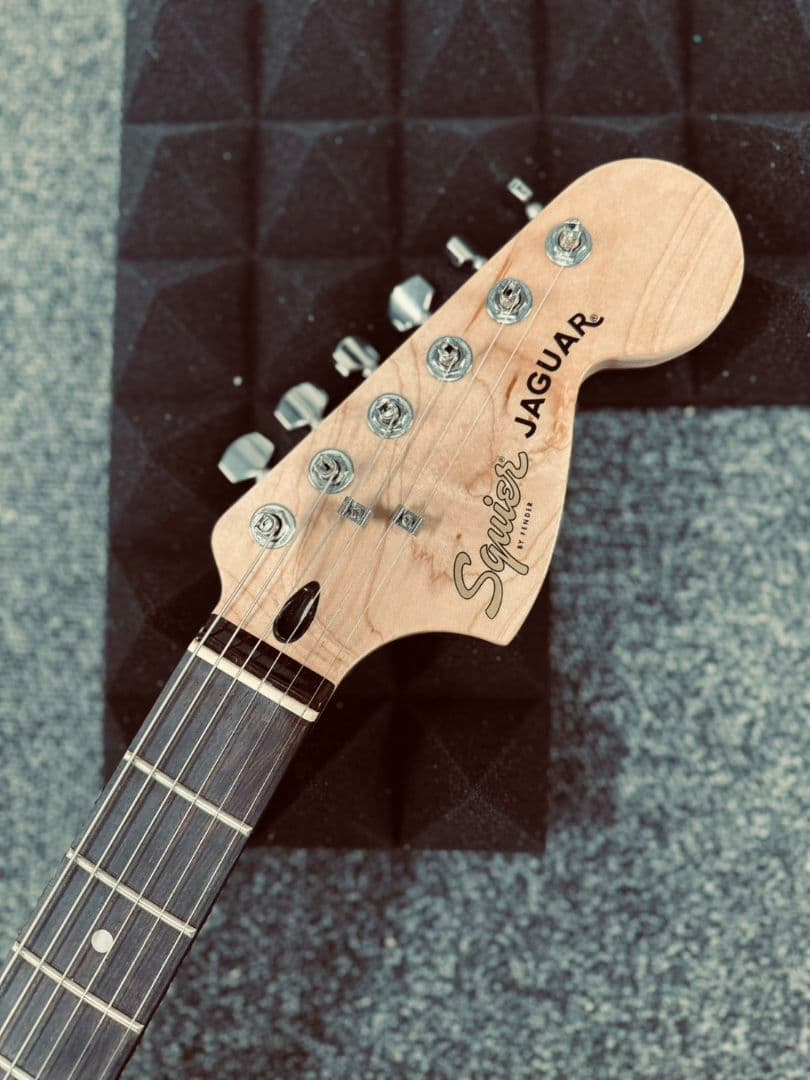 ギター Squier by Fender Affinity Series Jaguar