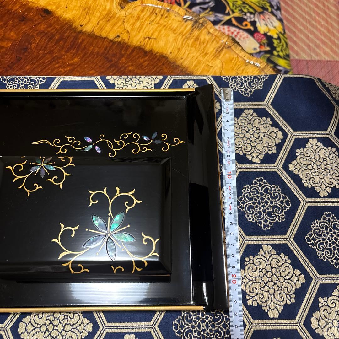 漆塗り巻煙草入れ、小物入れ金箔装飾