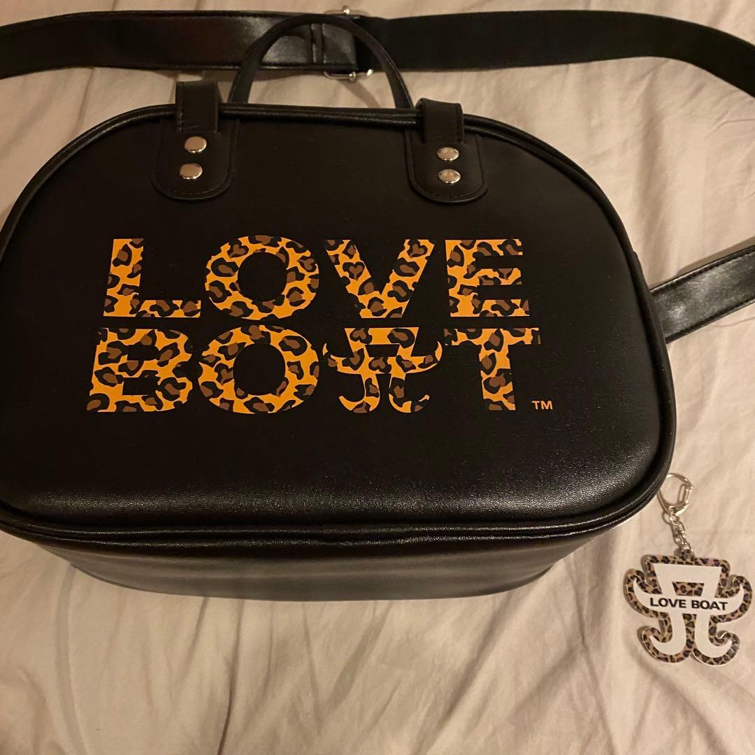 浜崎あゆみ25周年記念のラブボートとのコラボバッグ