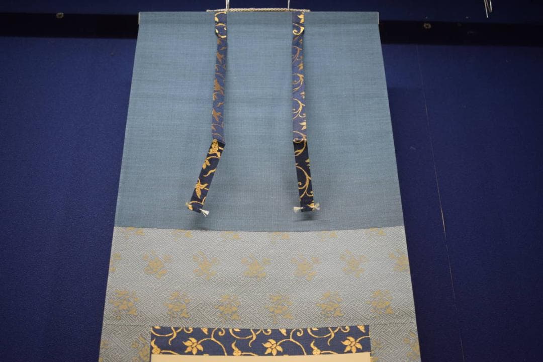 複製/千宗旦/利休居士像図/工芸/桐共箱付/布袋屋掛軸HJ-581