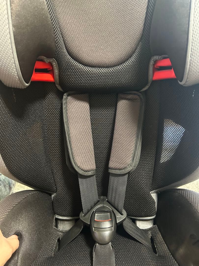 アップリカ エアグルーヴAC ジュニアシート チャイルドシートの通販は