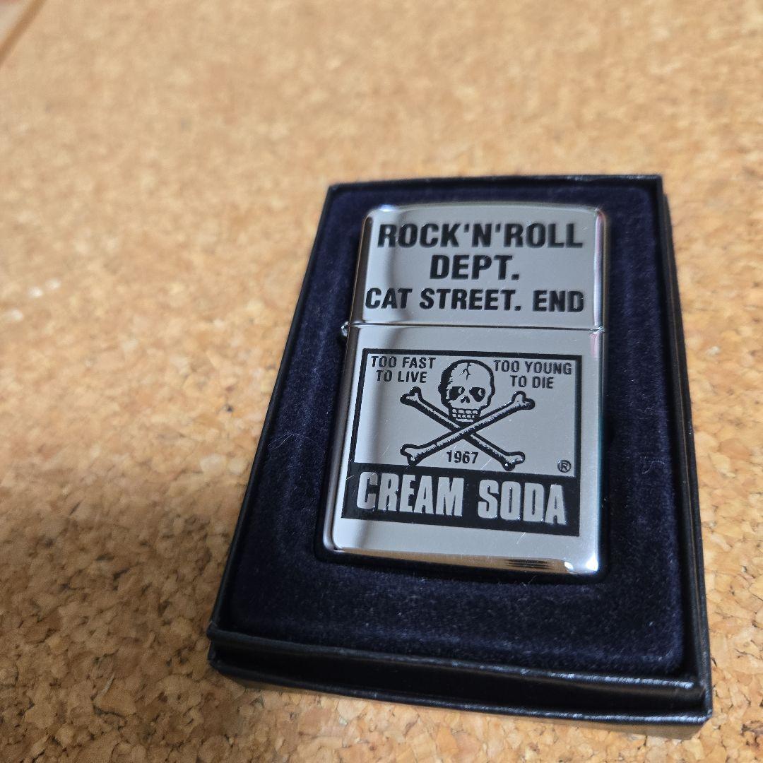 クリームソーダ　ジッポー未使用品　こきず少なく綺麗です。