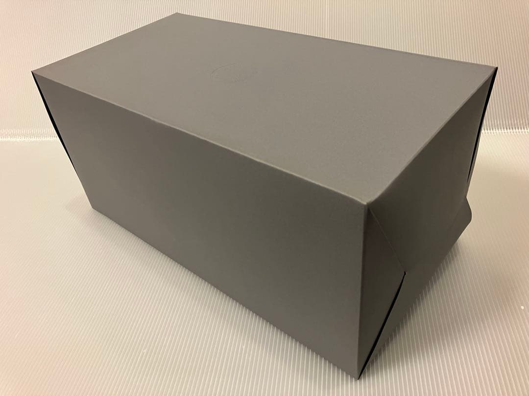 ミニカー 1/18 BMW 330i ツーリングTouring グレー