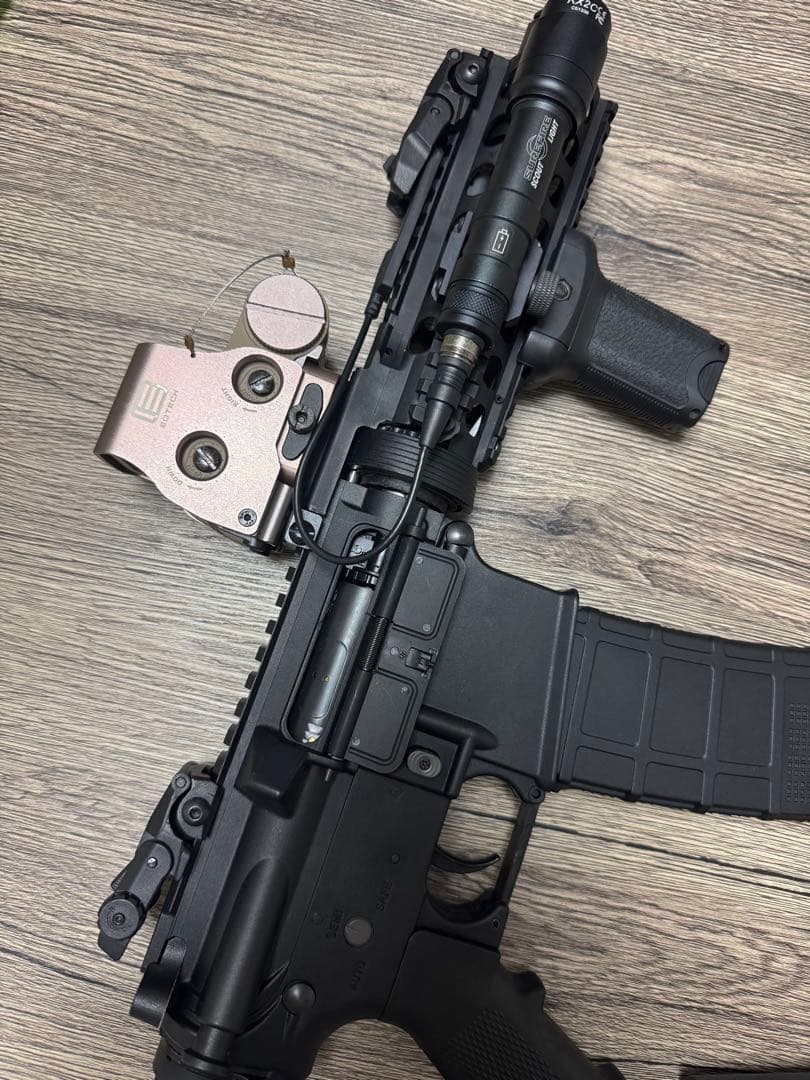 DMT-07 M4 電動ガン ライトパトリオット 付属品多数（18歳以上対象）