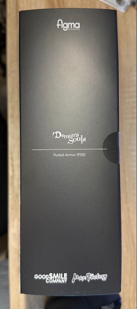 【新品】figma 「フリューテッドアーマー」塗装済み可動フィギュア