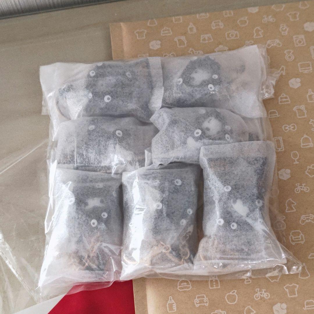 サンリオ　黒ミャクミャク　コラボ　万博会場限定　丁寧梱包　防水対応　販売実績有