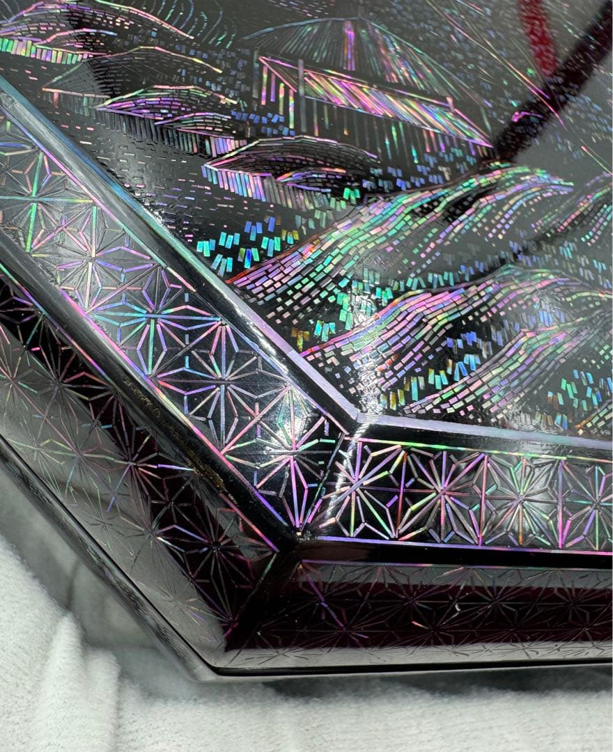 韓国製　八角螺鈿細工　漆器　螺鈿細工　小物入れ