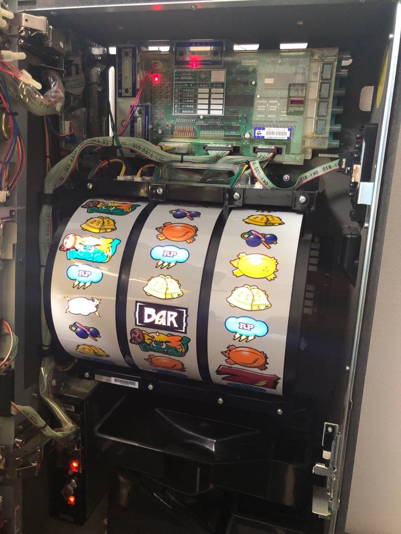 激レア 実機 ピカ吾郎V 小冊子付き - メルカリ