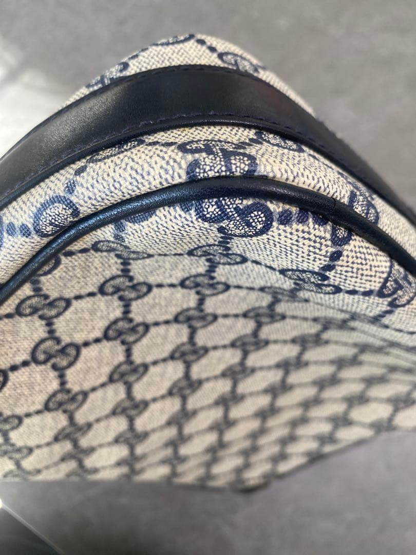 GUCCI GGパターン ショルダーバッグ ネイビー/アイボリー