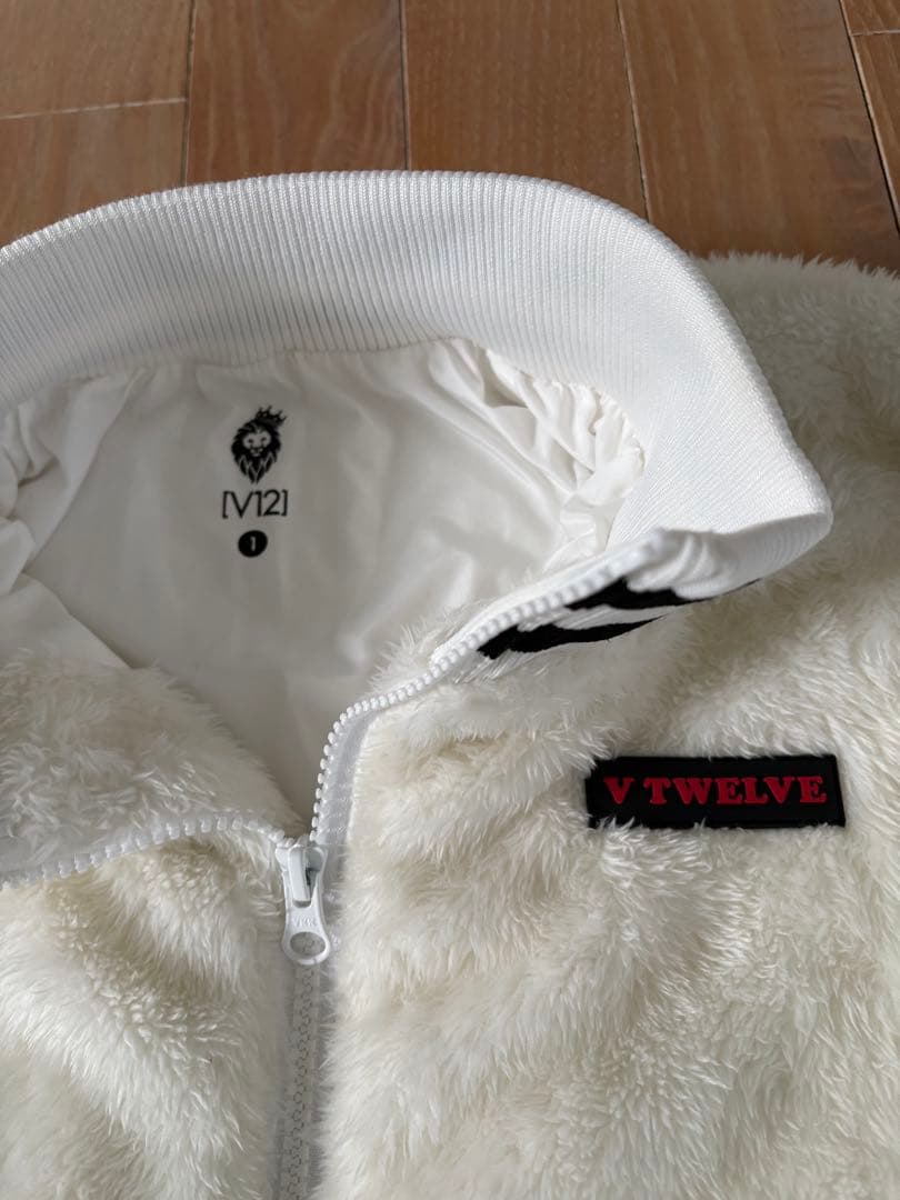 V TWELVE ホワイト フリースジャケット M