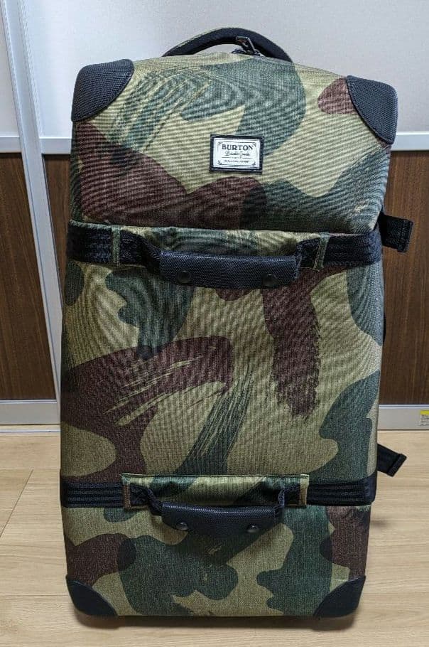 希少】Burton ウィーリー フライト デック 38L トラベル キャリー
