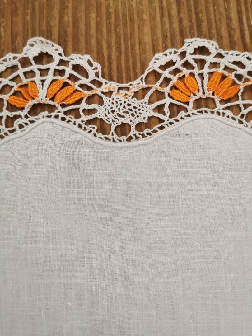 アンティークフランス 透かしレース スカラップフリル装飾 リネン
