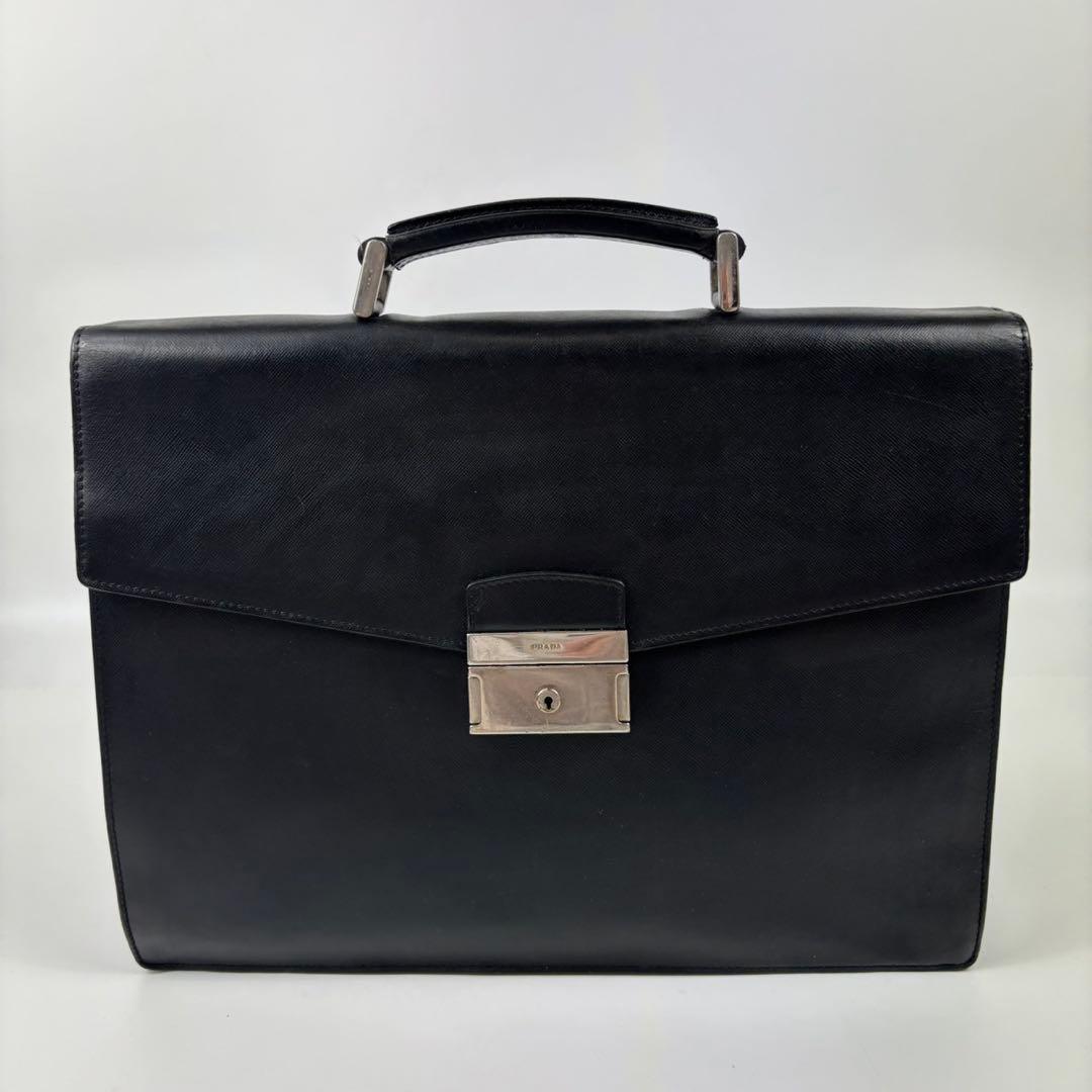 プラダ サフィアーノレザー ブリーフケース ブラック 大容量