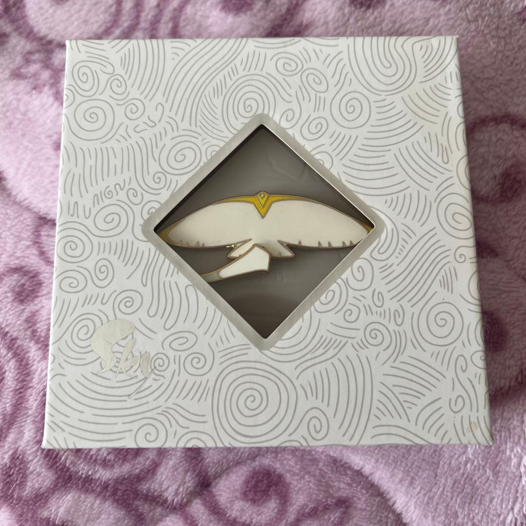 Sky星を紡ぐ子どもたち ゆらゆらマンタ ピンバッチ - メルカリ