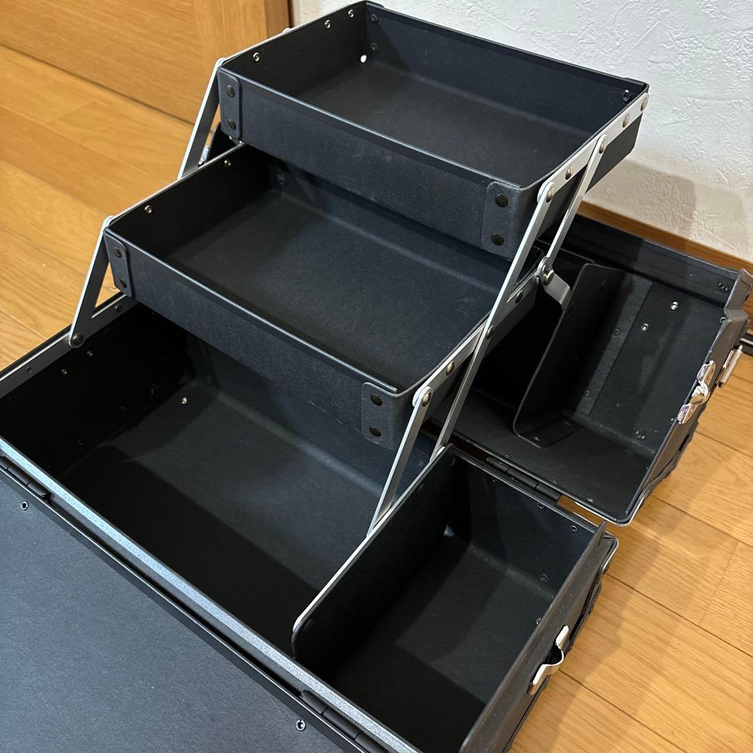 shu uemura シュウウエムラ　オリジナル　メイクアップ　ボックス