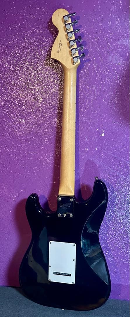 Squier ストラトキャスター　エレキギター