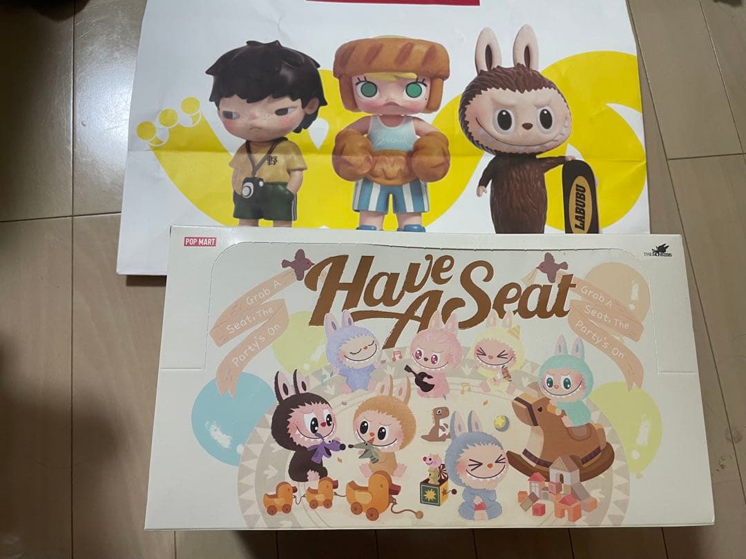 POP MART ラブブHave A Seat POP MART（ポップマート） ラッピングOPあり 【正規品・即発送】 THE