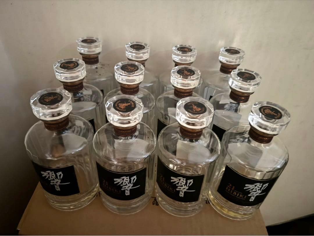 響21年　空瓶　12本セット　未洗浄 未洗浄。サントリー 響21年 空瓶4本 空瓶】響21年 4