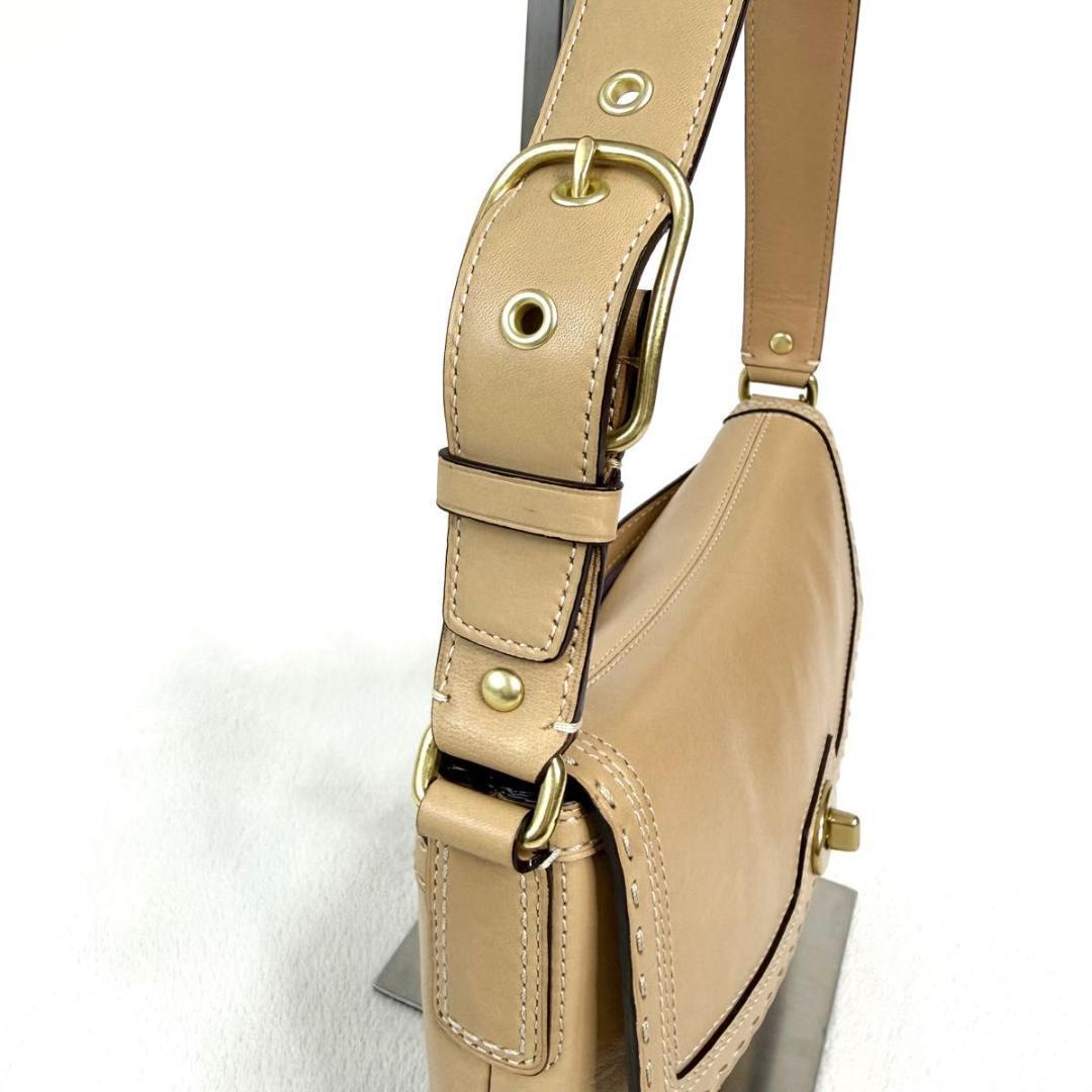COACH ターンロック レザー フラップ ベージュ ショルダーバッグ 肩掛け