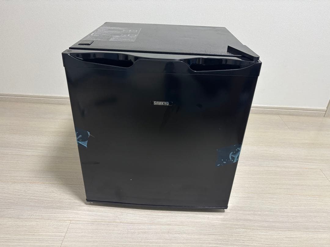 小型冷蔵庫 48L 黒色　新品未使用　SAMKYO ＊取説、保証書不明