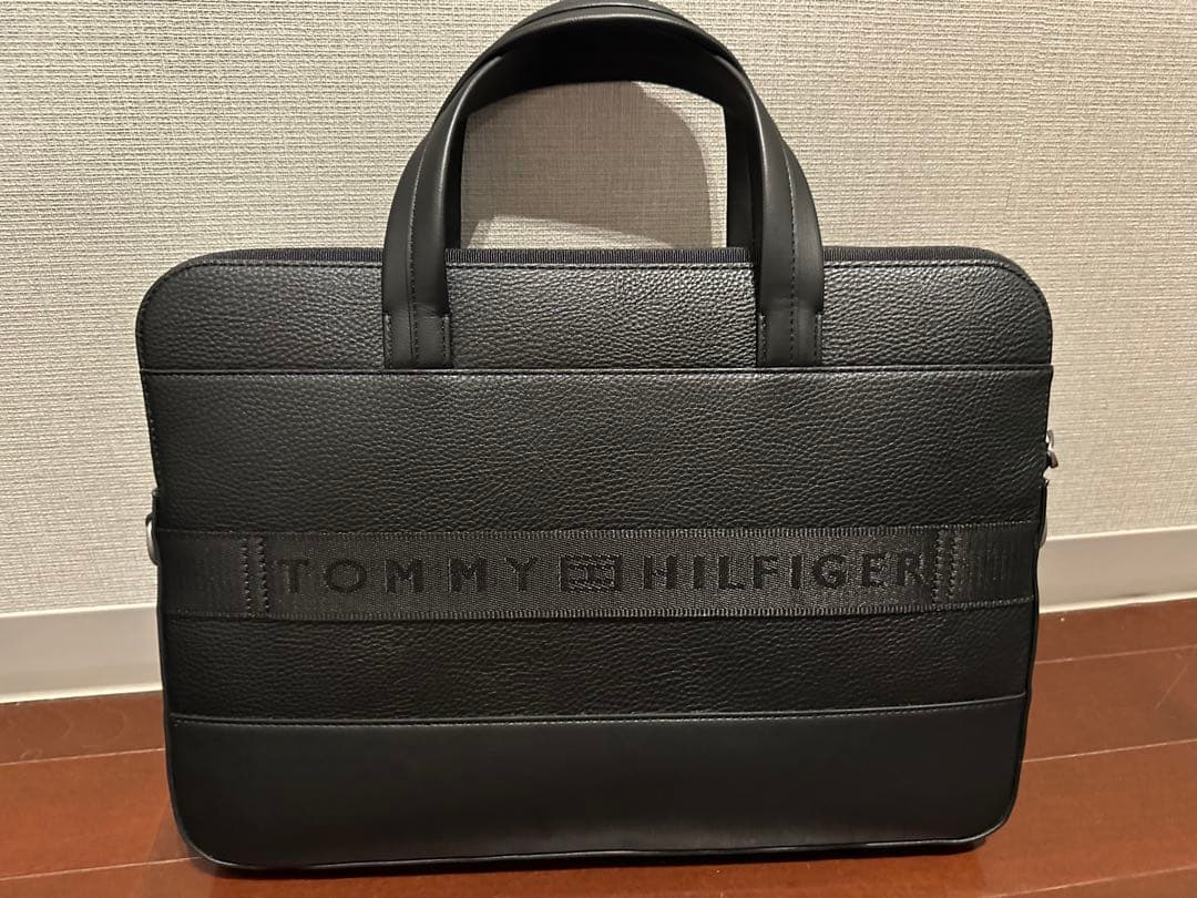 値下！美品   ブラック セントラルコンピュータバッグ