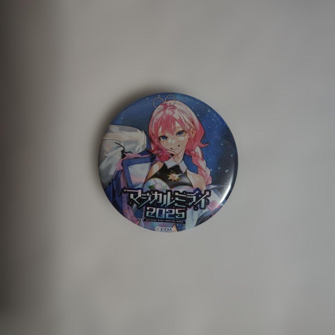 初音ミク マジカルミライ 2025 缶バッジ 巡音ルカ - メルカリ