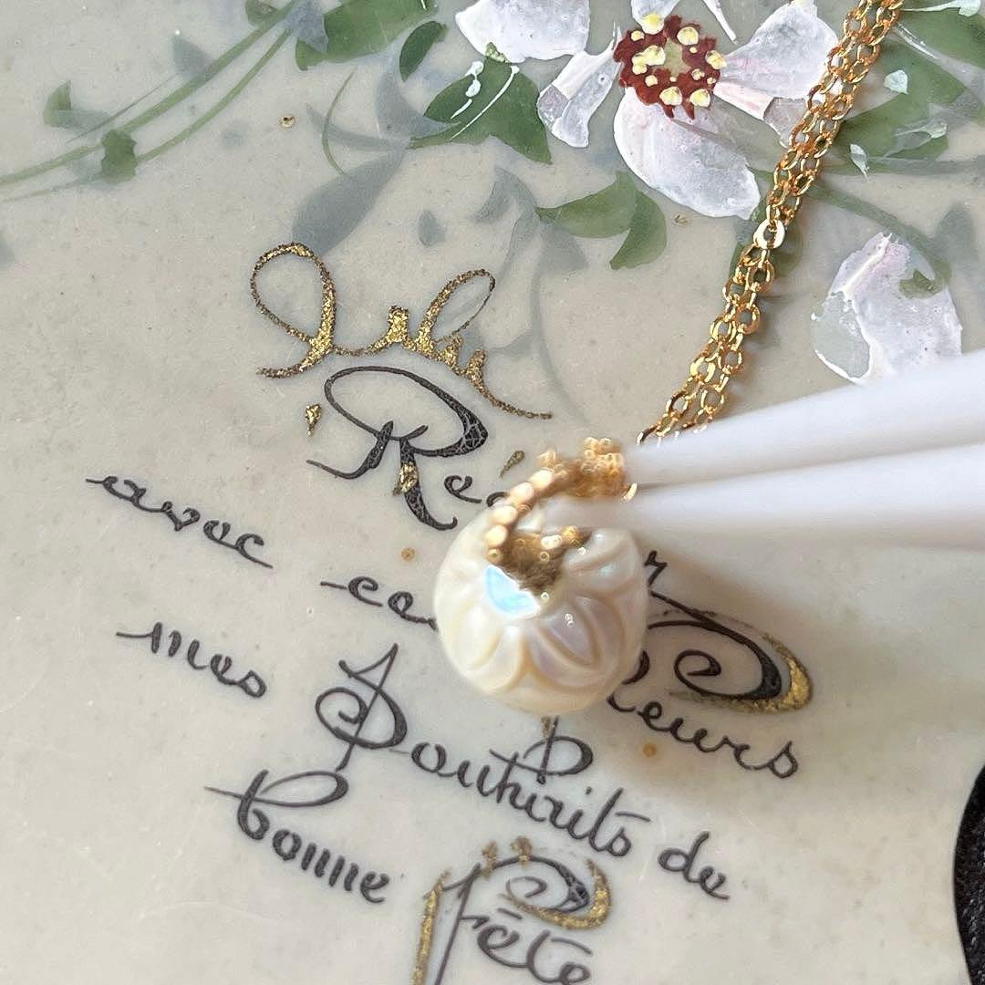 COCO＊＊様✴︎白蝶真珠カービングネックレスTOP&デンドリックアゲート