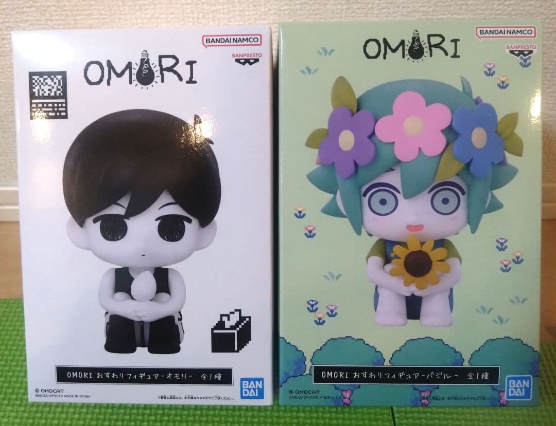 新品】OMORI バジル＆オモリ おすわり フィギュア セット - メルカリ