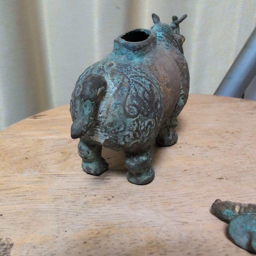 青銅製動物形状置物