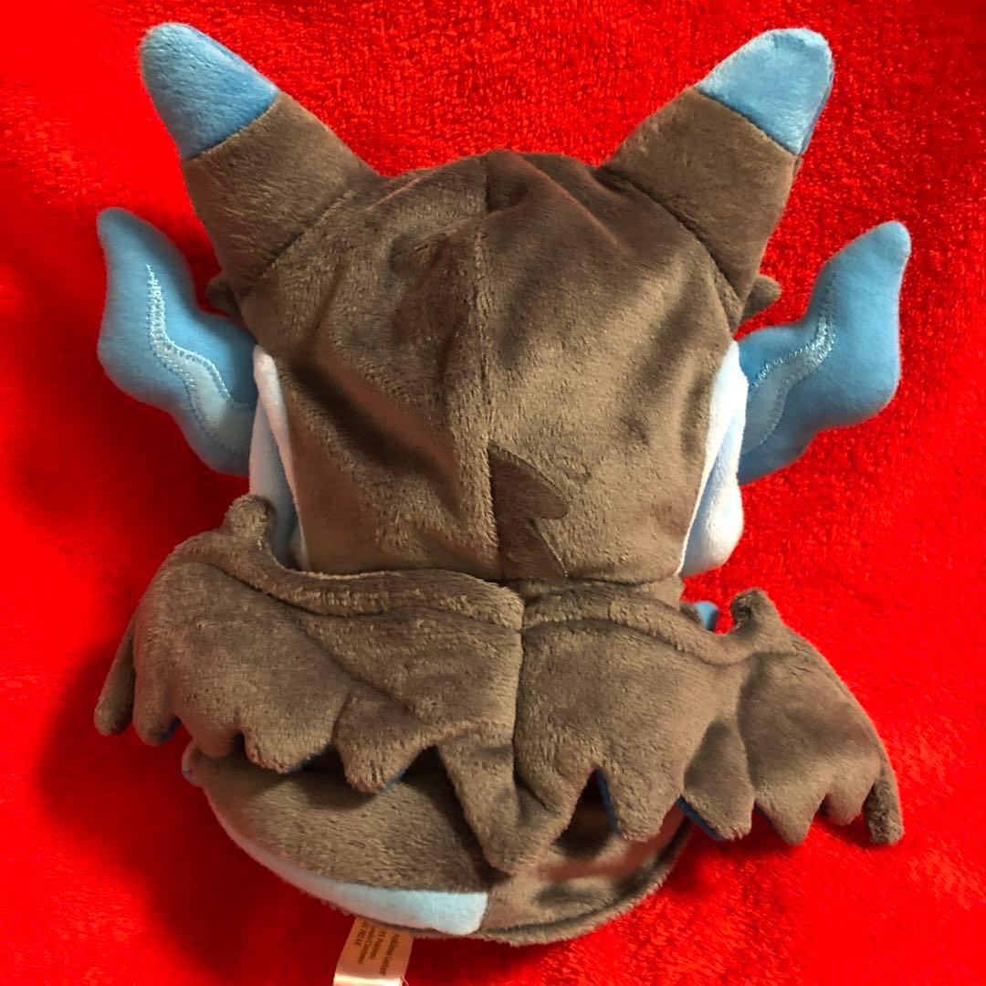 ポケモンセンター　ぬいぐるみ　メガリザードンXのポンチョを着たピカチュウ