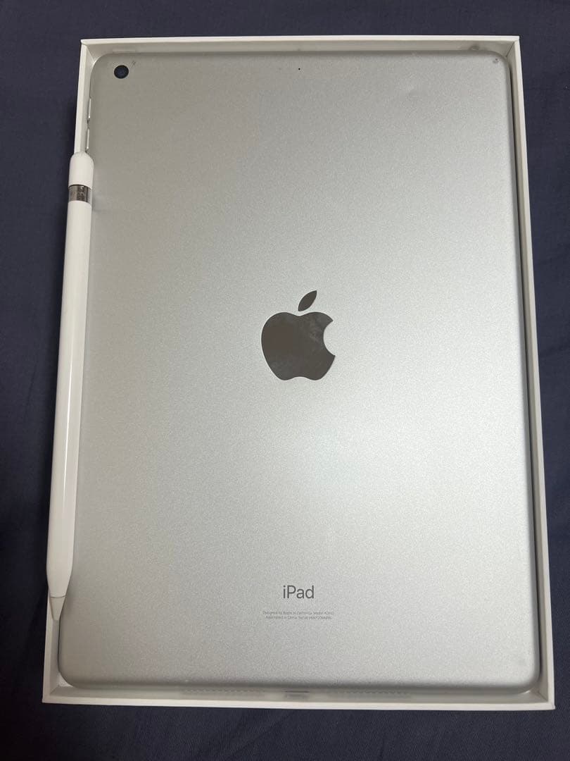 Apple iPad 第9世代本体 シルバー Apple Pencil付き