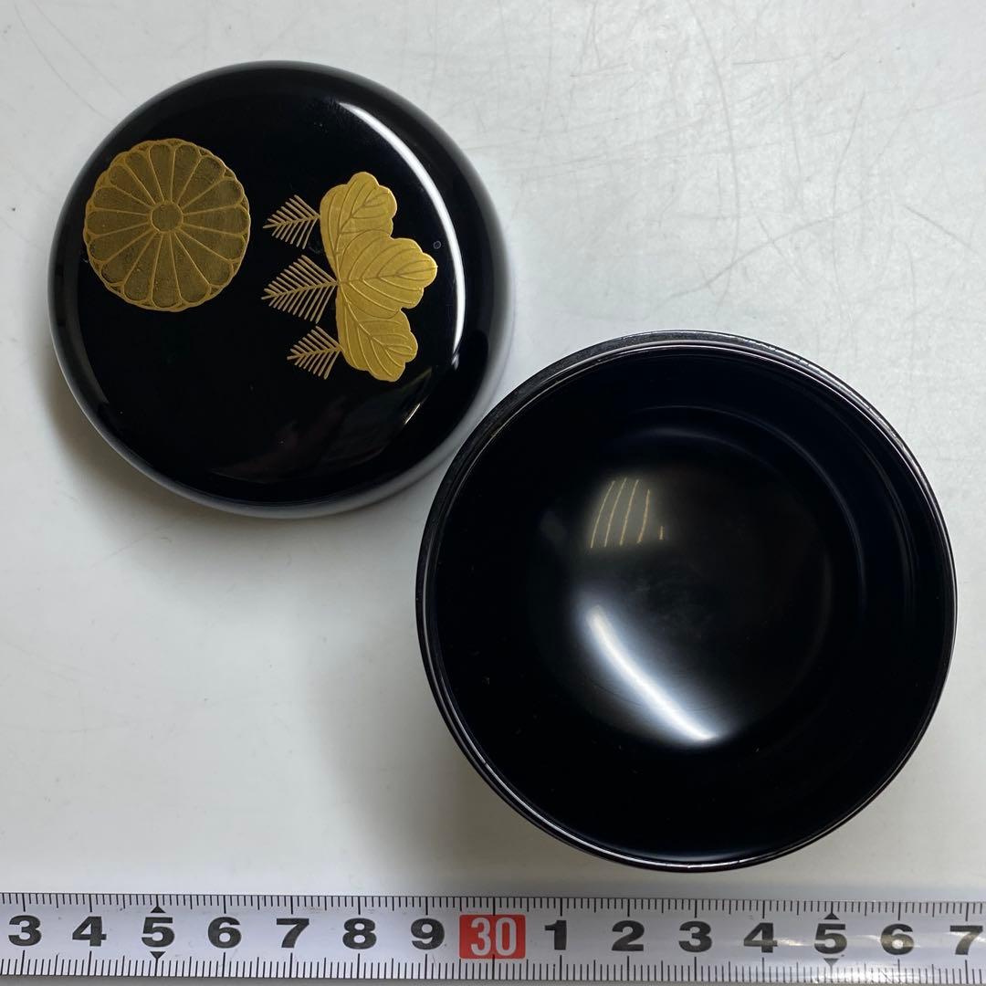 関翠雲 朱菊彫り 中棗 共箱 関翠雲 朱菊彫り 中棗 関翠雲 朱菊彫り 中