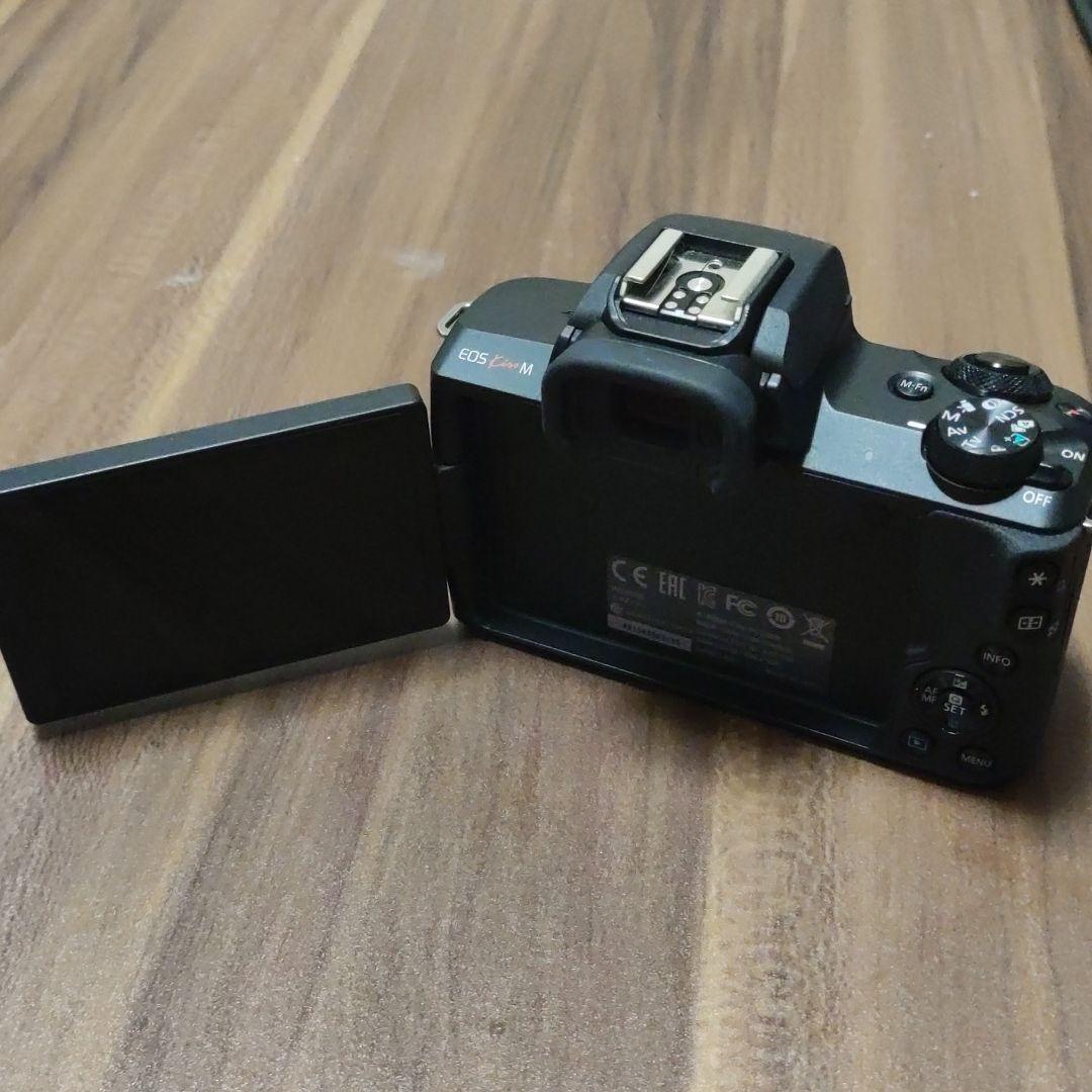 EOS Kiss M ズームレンズキット Canon EOS Kiss III 一眼レフダブル