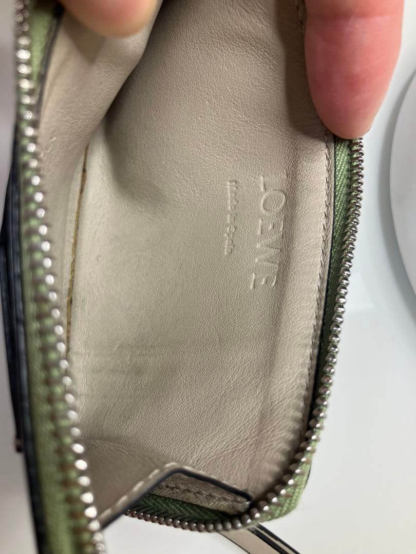 タ*マ様 LOEWE レザー ケース 緑茶色【おまけ付】