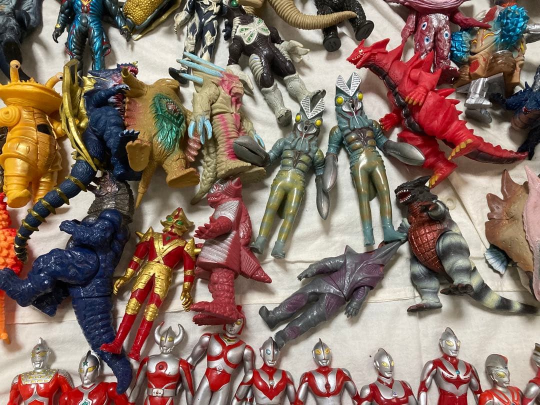 ウルトラマン フィギュア ソフビ 怪獣 まとめて