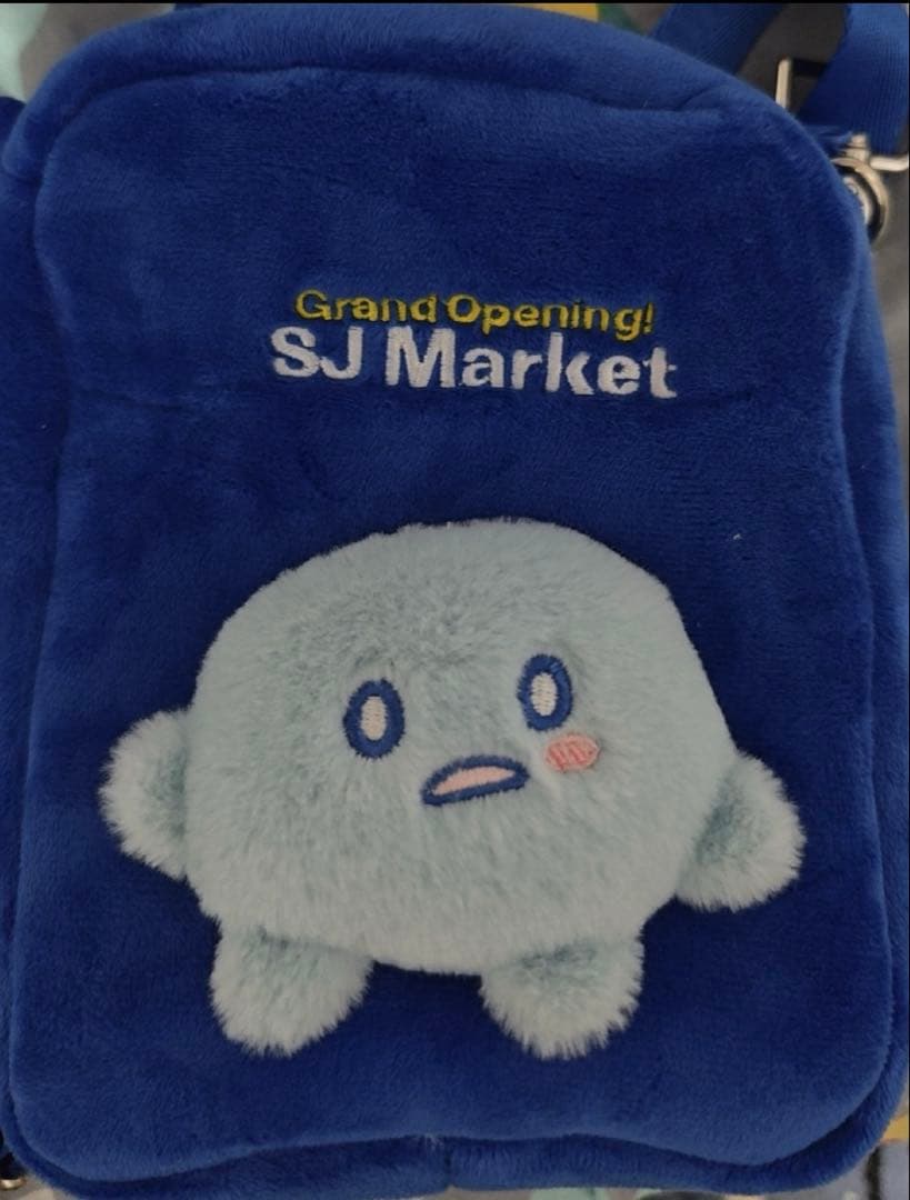 SUPERJUNIOR SJMarket 中華 スマホ バッグ ヒチョル - メルカリ